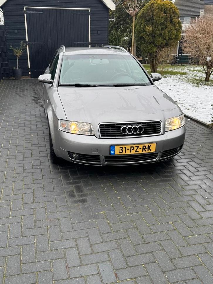 Audi A4 2.0 Avant 96KW 2005 Grijs, Auto's, Audi, Particulier, A4, Benzine, D, Stationwagon, Handgeschakeld, Origineel Nederlands