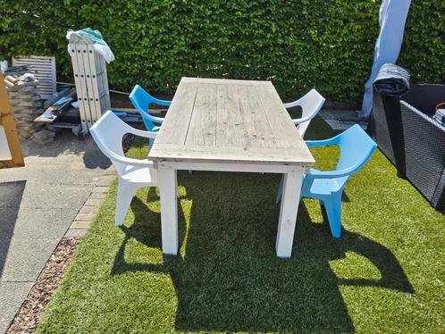 Robuuste houten tuintafel met 4 stoelen., Tuin en Terras, Tuinsets en Loungesets, Gebruikt, Hout, Ophalen
