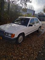 Mercedes-Benz 190-Serie 2.0E 90KW 1983 Wit, Auto's, Mercedes-Benz, Automaat, 4 cilinders, 1200 kg, Sedan