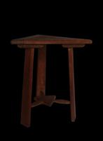 Mooi Modernist vintage oak driehoek triangel bijzettafel, Ophalen of Verzenden, Gebruikt