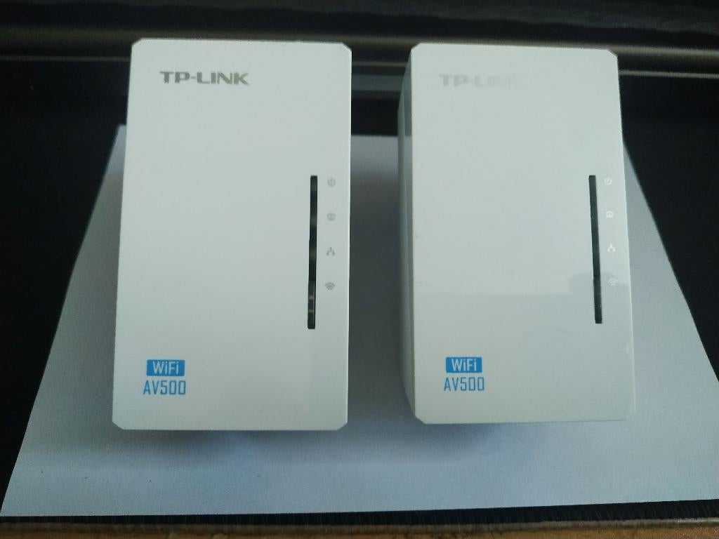 TP-Link AV500 WiFi Powerline Extender 2 stuks, Ophalen of Verzenden, Zo goed als nieuw, TPLink