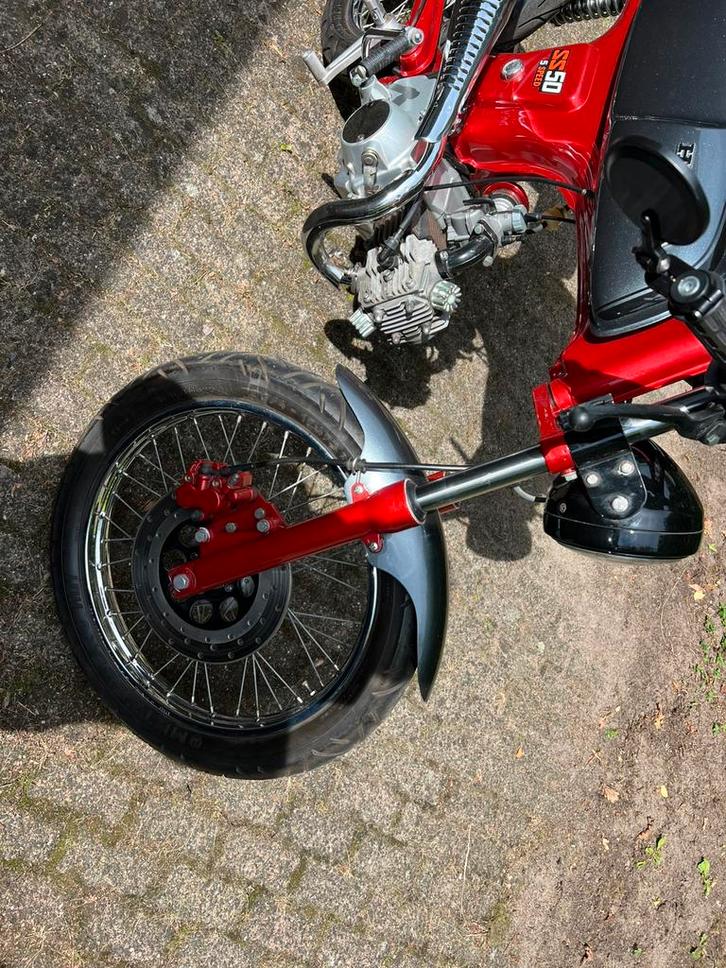 Honda ss50 4  versnellingen, Fietsen en Brommers, Brommers | Honda, Overige modellen, Ophalen of Verzenden