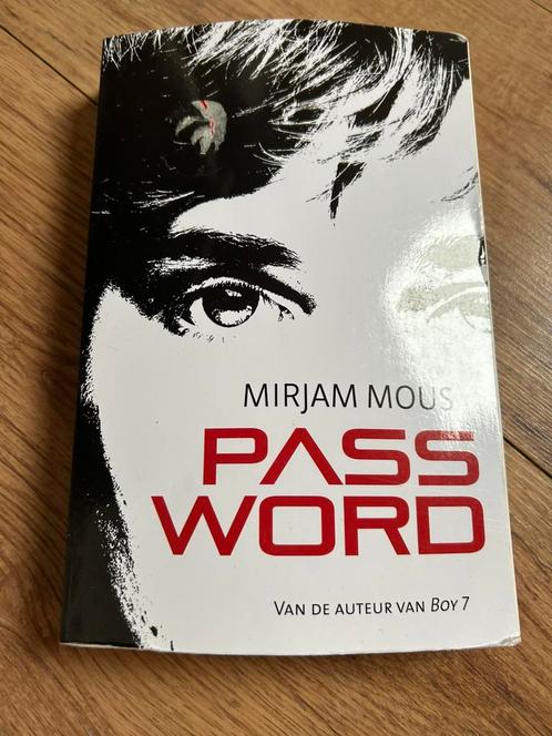 Mirjam Mous - Password, Boeken, Kinderboeken | Jeugd | 13 jaar en ouder, Zo goed als nieuw, Ophalen