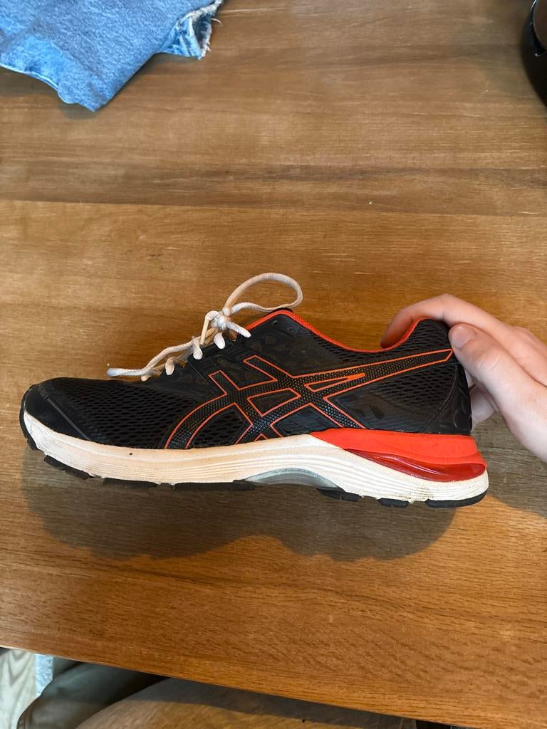 Asics Gel Pulse hardloopschoenen - Maat 42.5, z.g.a.n., Ophalen of Verzenden, Zo goed als nieuw, Zwart, Sportschoenen