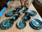 18 delig groen servies van Azur ceramics, Ophalen of Verzenden, Zo goed als nieuw, Aardewerk, Overige stijlen
