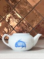 Prachtig vintage Chinees theepotje met koikarper, Huis en Inrichting, Keuken | Servies, Overige typen, Ophalen of Verzenden, Zo goed als nieuw
