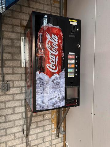 Coca-Cola Frisdrankautomaat beschikbaar voor biedingen