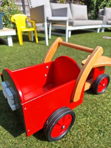 super schattige houten bakfiets beschikbaar voor biedingen