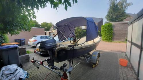 Corsiva 450 sloep met trailer, Watersport en Boten, Sloepen, Gebruikt, Tot 10 pk, 3 tot 6 meter, Buitenboordmotor, Benzine, Polyester