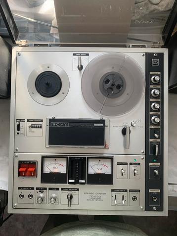 Retro bandrecorders beschikbaar voor biedingen