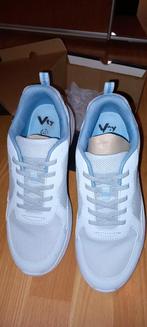 Lichtblauwe Instappers - Zo goed als nieuw!, Ophalen, Vty, Blauw, Instappers