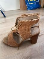 Bruine echt leer hakken schoenen NIEUW, Ophalen of Verzenden, Nieuw, Bruin
