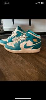 Nike Air Jordan Blauw-Wit, Blauw, Nike, Ophalen of Verzenden, Sneakers of Gympen