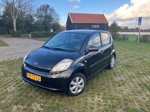 Daihatsu Sirion 1.0 51KW 2007 Zwart, Auto's, Daihatsu, Particulier, Sirion, Benzine, B, Hatchback, Handgeschakeld, Origineel Nederlands