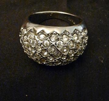 Exclusieve 10k witgouden ring met briljanten – 12,5 gram beschikbaar voor biedingen