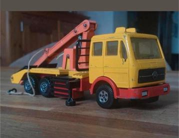 Mercedes truck van Matchbox Super Kings k-43 beschikbaar voor biedingen