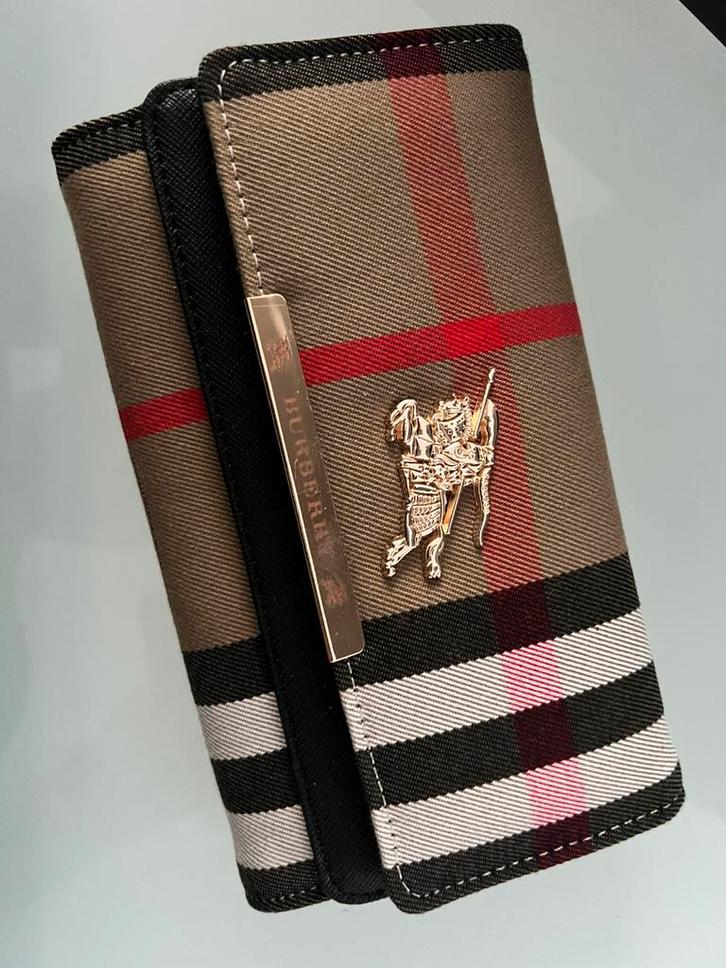 = Luxe stijlvolle Burberry Wallet =, Sieraden, Tassen en Uiterlijk, Portemonnees, Zo goed als nieuw, Zwart, Ophalen