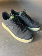 Nike Air Force 1 in goede staat, maat 42,5, Kleding | Heren, Schoenen, Zwart, Ophalen of Verzenden, Nike Air Force, Sneakers of Gympen