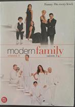 Modern Family dvd, seizoen 3, nieuw in verpakking., Cd's en Dvd's, Dvd's | Tv en Series, Komedie, Alle leeftijden, Ophalen of Verzenden