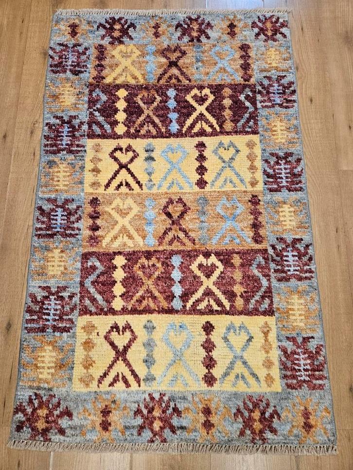 Handgeknoopt oosters tapijt modern design 126x79, Huis en Inrichting, Stoffering | Tapijten en Kleden, Nieuw, 50 tot 100 cm, 100 tot 150 cm