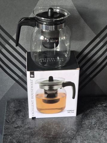 Nieuw in doos mooie theepot beschikbaar voor biedingen