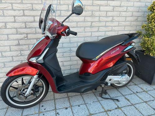 Nette Piaggio Liberty 50 met defect, Fietsen en Brommers, Snorfietsen en Snorscooters, Zo goed als nieuw, Piaggio, Ophalen of Verzenden