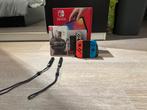 Nintendo Switch OLED – Zo goed als nieuw!, Spelcomputers en Games, Spelcomputers | Nintendo Switch, Switch OLED, Met games, Met 2 controllers