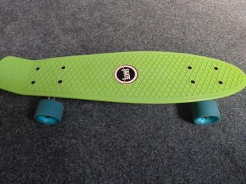 Skateboard beschikbaar voor biedingen