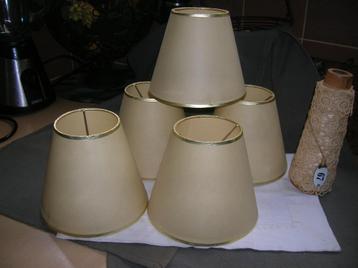 5 x oud lampenkapje ecru met goudkleurig randje beschikbaar voor biedingen