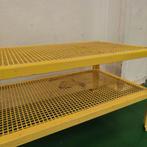 Vintage industriele tv tafel / salontafel, Huis en Inrichting, Tafels | Bijzettafels, Gebruikt, Metaal of Aluminium, Vintage, 75 cm of meer