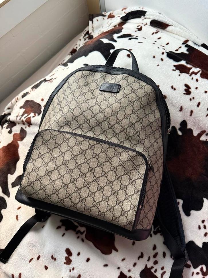 Gucci Rugzak - Stijlvol en Praktisch!, Sieraden, Tassen en Uiterlijk, Tassen | Rugtassen, Zo goed als nieuw, Overige merken, 25 tot 40 cm