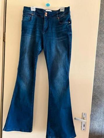 2x DNM Pure flared jeans mt 33 ZGAN beschikbaar voor biedingen