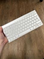 Apple draadloos toetsenbord, Computers en Software, Toetsenborden, Ophalen of Verzenden, Zo goed als nieuw, Draadloos, Apple