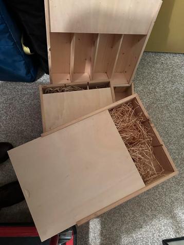 Houten Wijnkratten - Decoratief & Functioneel beschikbaar voor biedingen