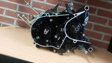 Te koop, gereviseerd Honda blok mt/mb ad01 6-bak! beschikbaar voor biedingen