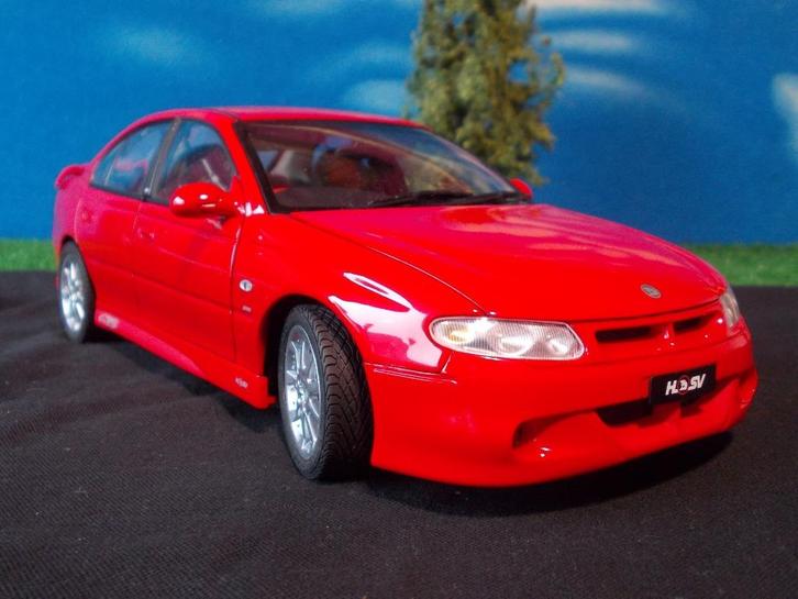 1/18 Holden HSV Commodore VT2 GTS 300kW - Opel Omega B basis, Hobby en Vrije tijd, Modelauto's | 1:18, Nieuw, Autoart, Ophalen of Verzenden