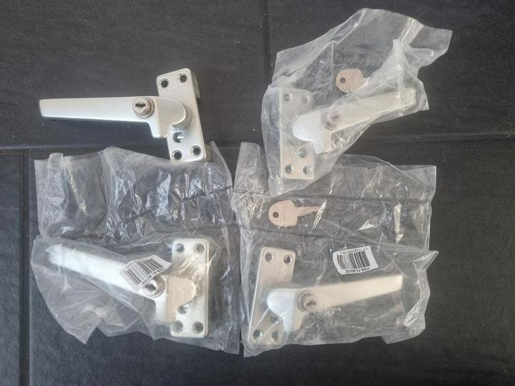 AXA raamboompjes 3309-31-92/GE en 3309-31-91 GE, Doe-het-zelf en Verbouw, Hang- en Sluitwerk, Nieuw, Ophalen of Verzenden