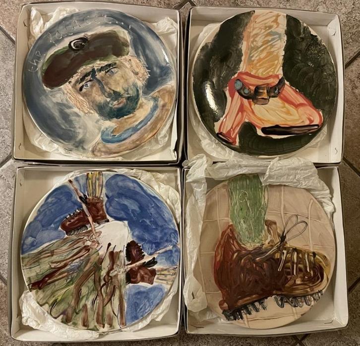 Peter Keizer-vier hand beschilderde keramieken borden-unica, Antiek en Kunst, Kunst | Overige Kunst, Ophalen of Verzenden