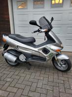 Heb nog een goede en nette gilera runner 180cc fxr 2t, Motoren, Particulier, Scooter