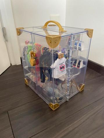 Rainbow High kledingkast fashion closet Deluxe zgan beschikbaar voor biedingen