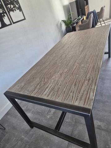 Stilio Eettafel Grenen Light Greywash beschikbaar voor biedingen