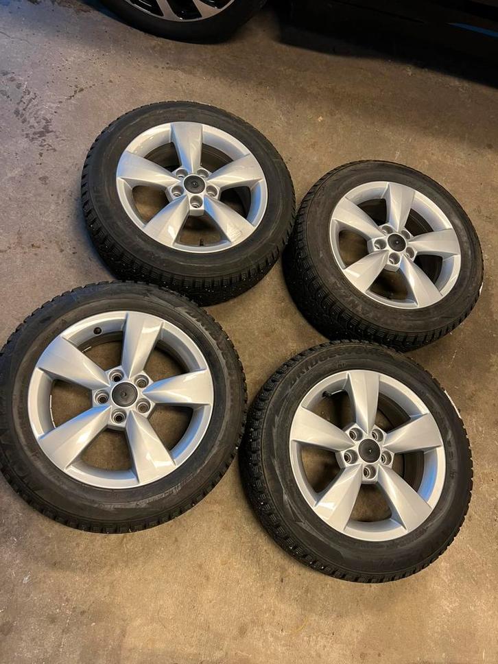 185/60 R15 88T Seat Ibiza/Leon 2021 velgen winterbanden, Auto diversen, Velgenbomen, Gebruikt, Ophalen