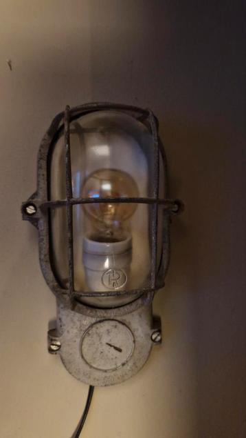 Industrial Rotterdam Kooilamp beschikbaar voor biedingen