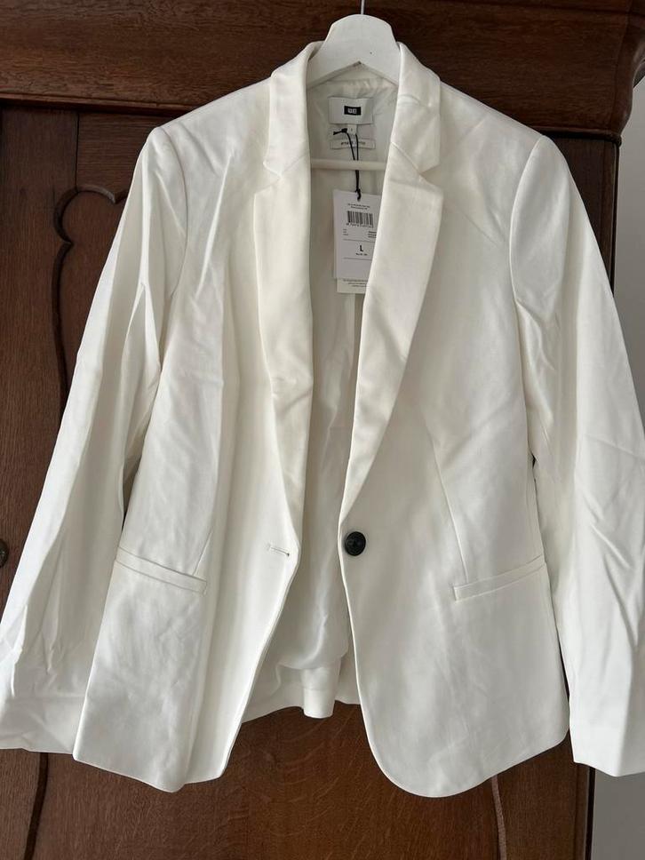 Witte Colbert - Stijlvol & Tijdloos!, Kleding | Dames, Jasjes, Kostuums en Pakken, Zo goed als nieuw, Jasje, Maat 38/40 (M), Wit