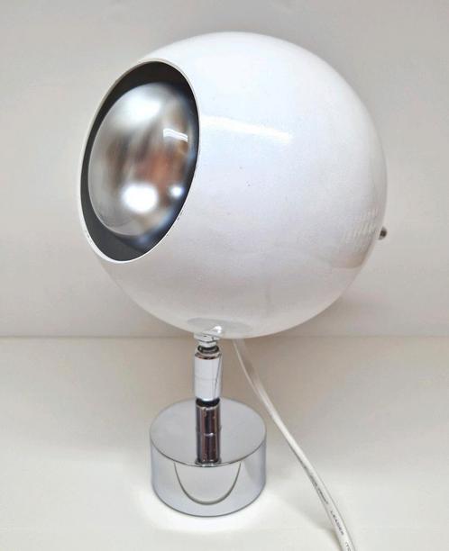 Retro Space Age witte Eyeball tafellamp / bureaulamp 1960., Huis en Inrichting, Lampen | Tafellampen, Zo goed als nieuw, Minder dan 50 cm