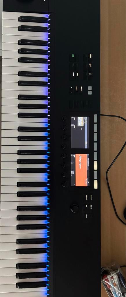 Komplete Kontrol S61 MK2 – Zo goed als nieuw + software, Muziek en Instrumenten, Keyboards, Zo goed als nieuw, 61 toetsen, Overige merken