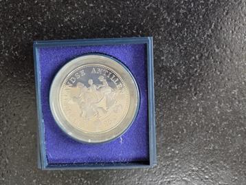 25 gulden zilveren munt Unicef 1979 beschikbaar voor biedingen