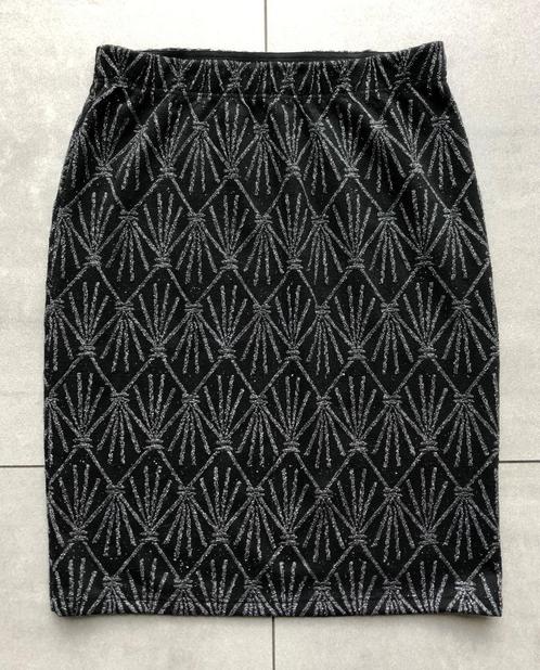 Feestelijk rok zwart / zilver stretch STUDIO mt 42 NIEUW, Kleding | Dames, Rokken, Nieuw, Maat 42/44 (L), Zwart, Knielengte, Ophalen of Verzenden