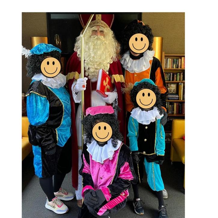 Pieten Pakken Huren, Diversen, Sinterklaas, Zo goed als nieuw, Ophalen