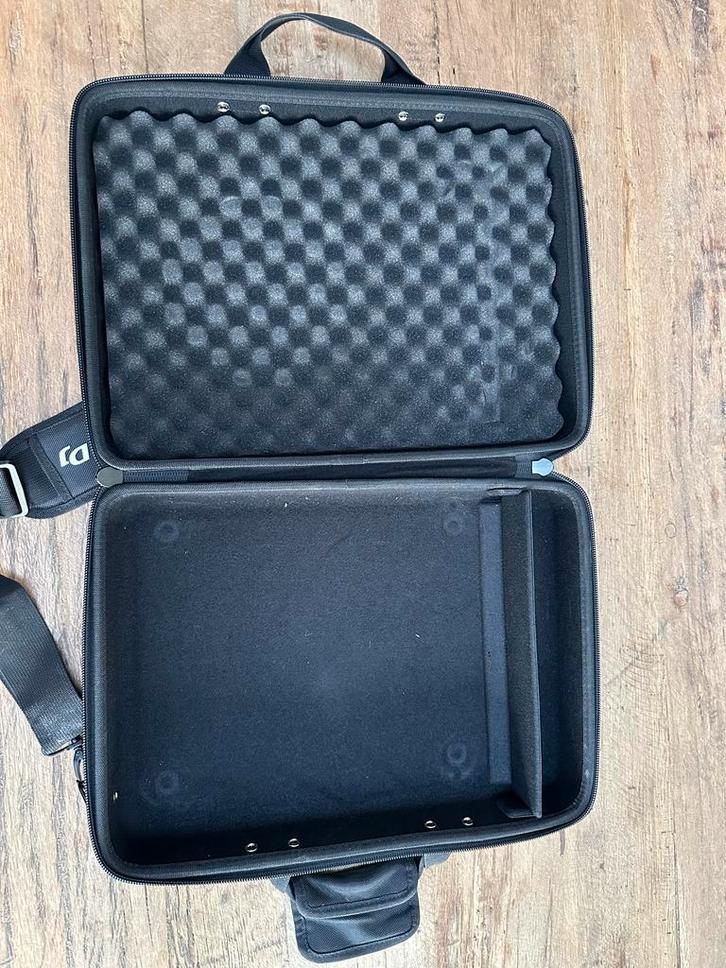Pioneer DJC-1000 BAG Flightbag - Set van 2, Muziek en Instrumenten, Behuizingen en Koffers, Zo goed als nieuw, Overige instrumenten